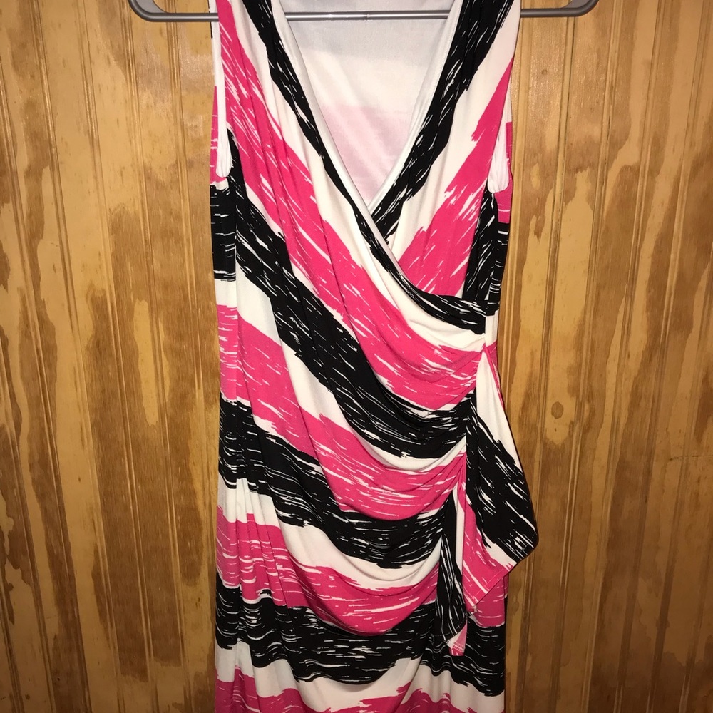 New York & Company Stretch Women’s wrap Dress.